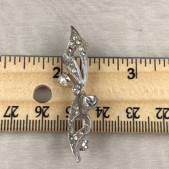 Vintage Silver Tone Faux Diamond Bow Brooch Glamcore Sparkly Old Money Quiet Lux - Picture 5 of 6